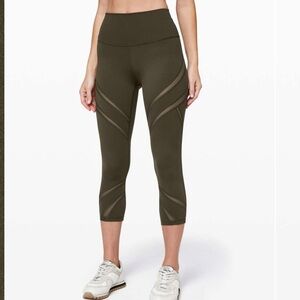 Lululemon mesh wunder under  A12